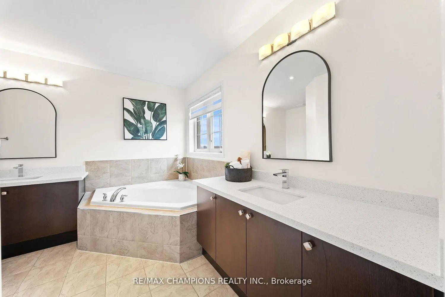 Additional image 18 of 42 Abbotsbury Drive