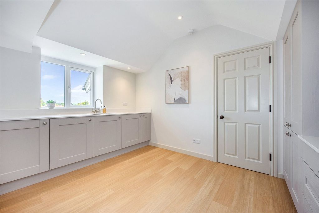 Additional image 8 of 4 bed flat for saleFosters, Fosters Close, East Preston, West Sussex BN16
