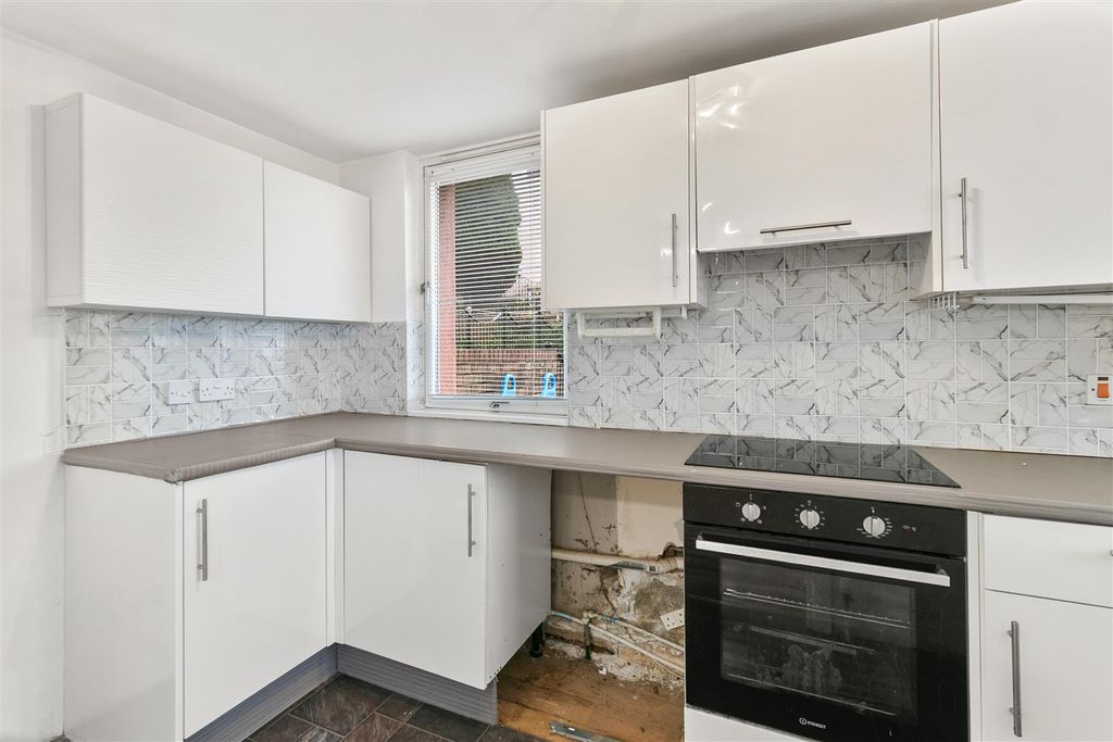 Additional image 6 of 2 bed flat for saleWindsor Crescent, Clydebank G81