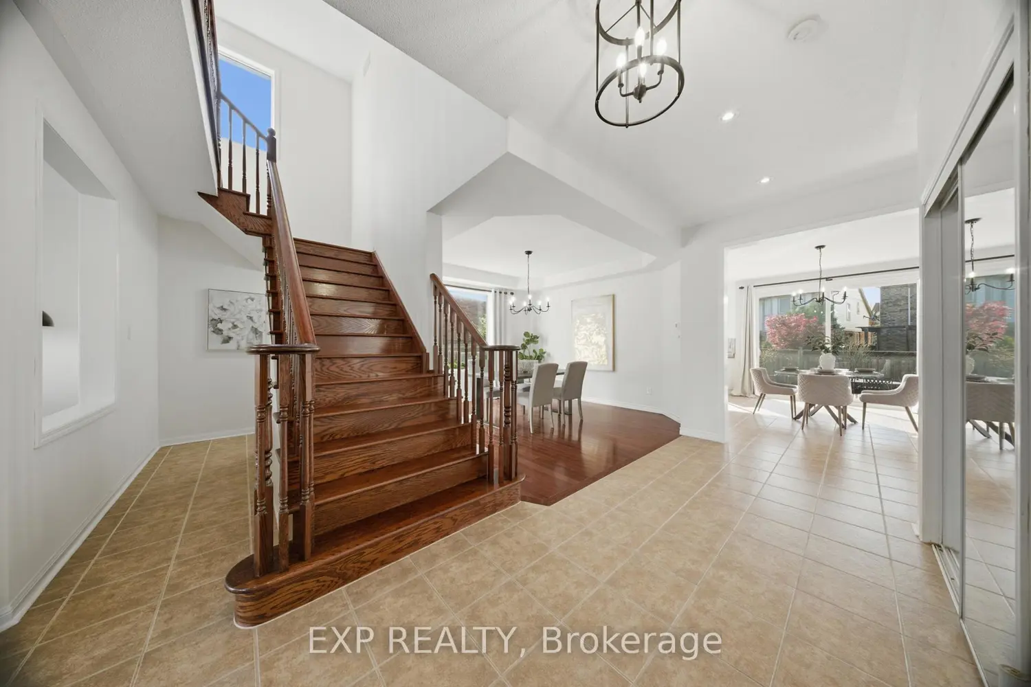 1227 Christie Circle photo 4