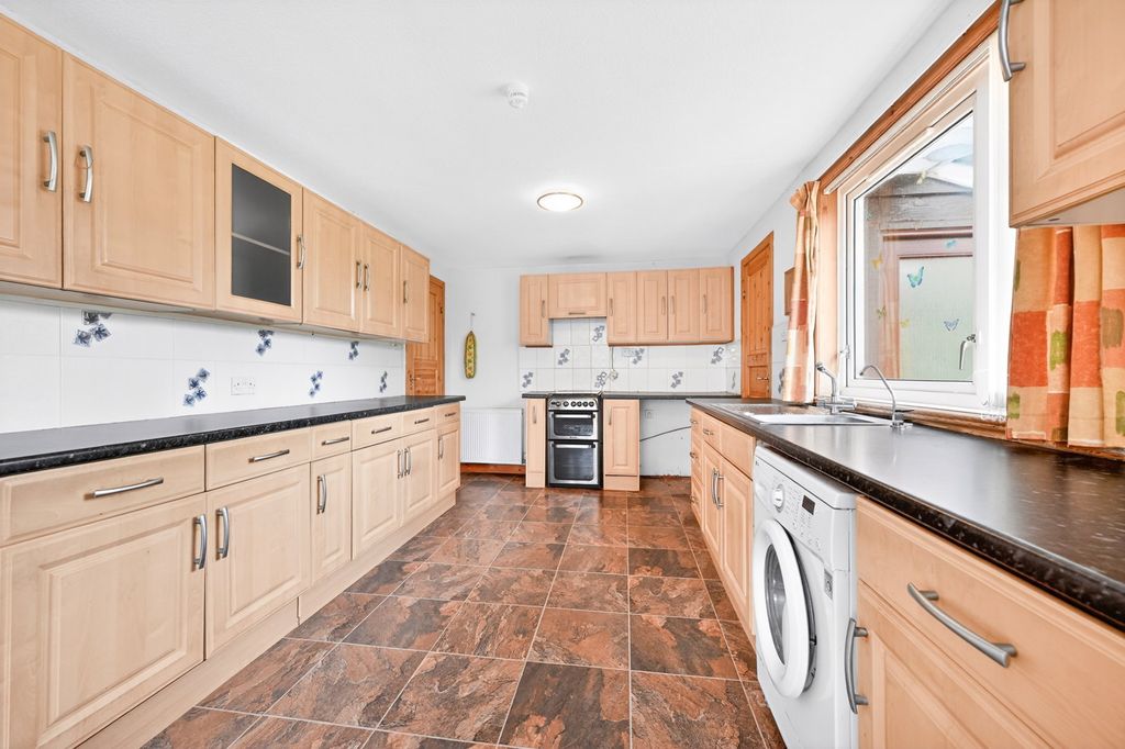 Additional image 8 of 3 bed bungalow for sale9 Roebrek, Brae, Shetland ZE2