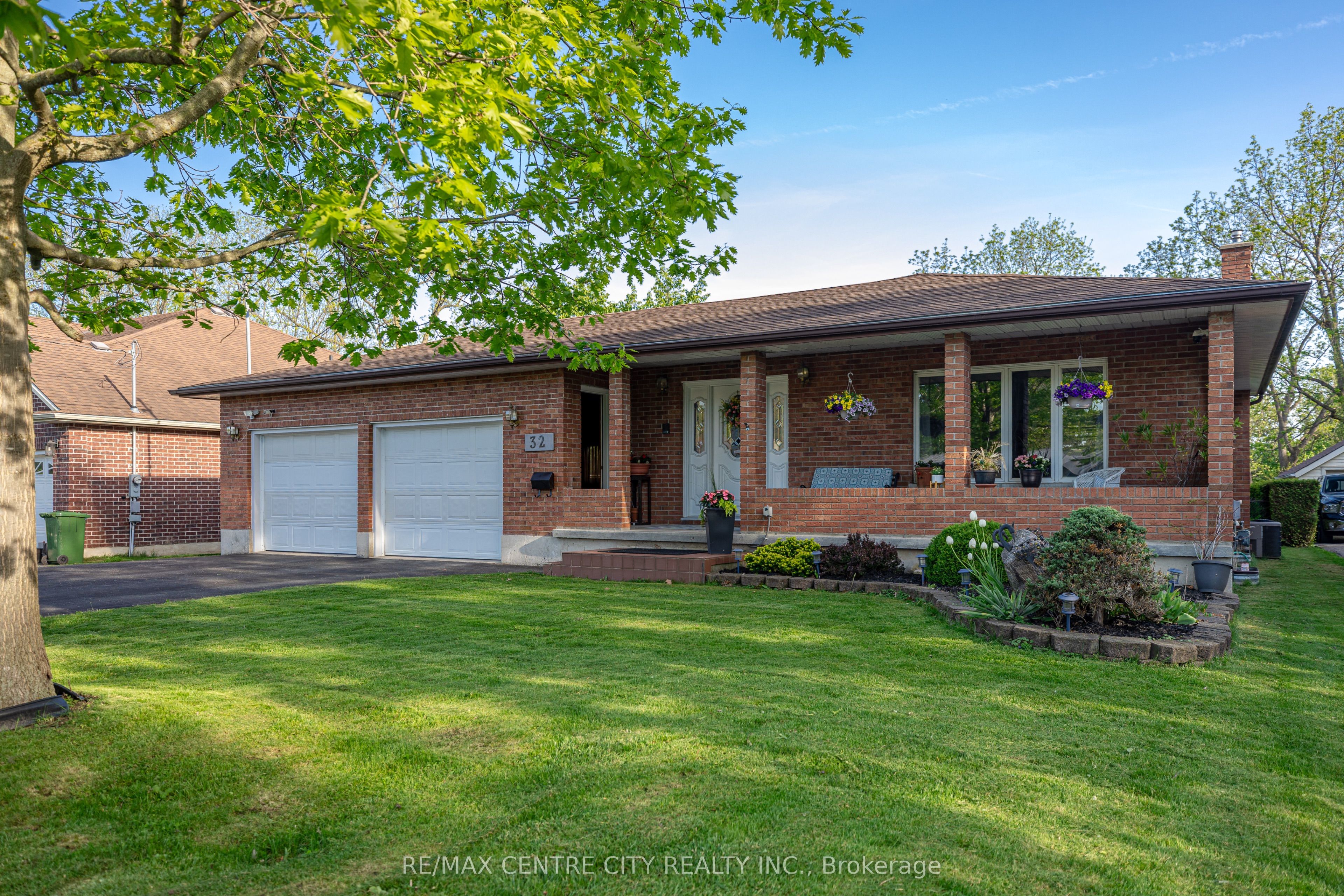32 Brock Street, St. Thomas, ON, N5P 2B2