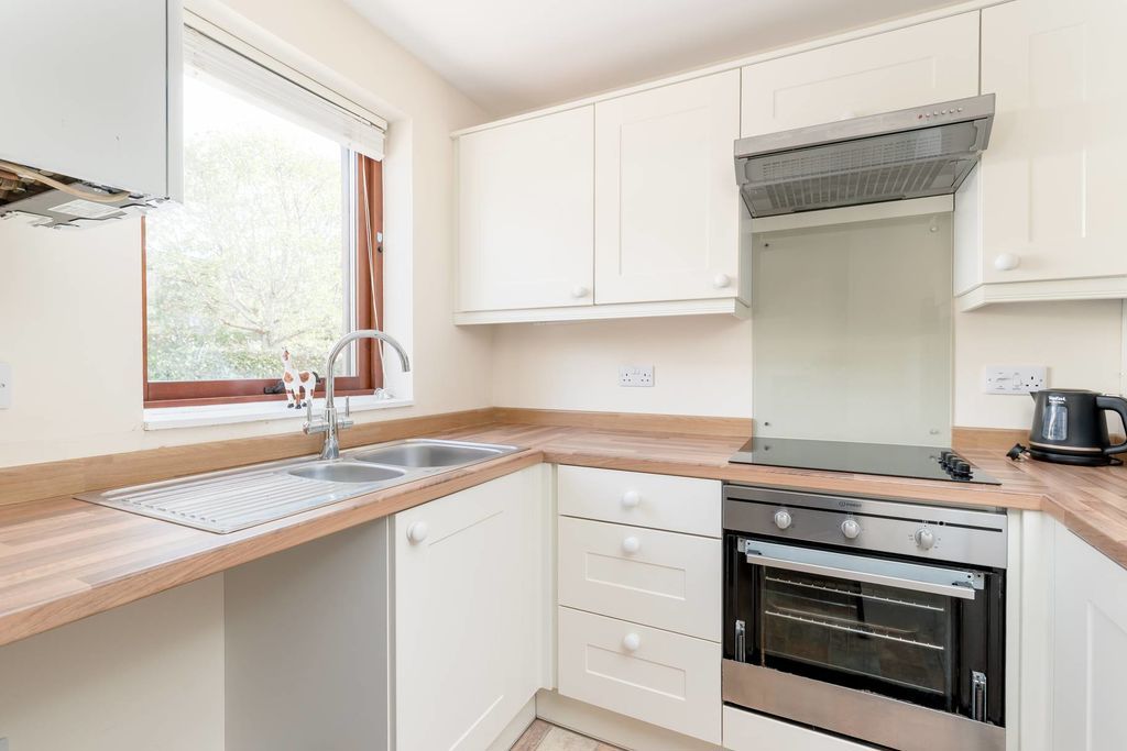 Additional image 5 of 1 bed flat for sale12 Dovecot Lade, Peebles EH45