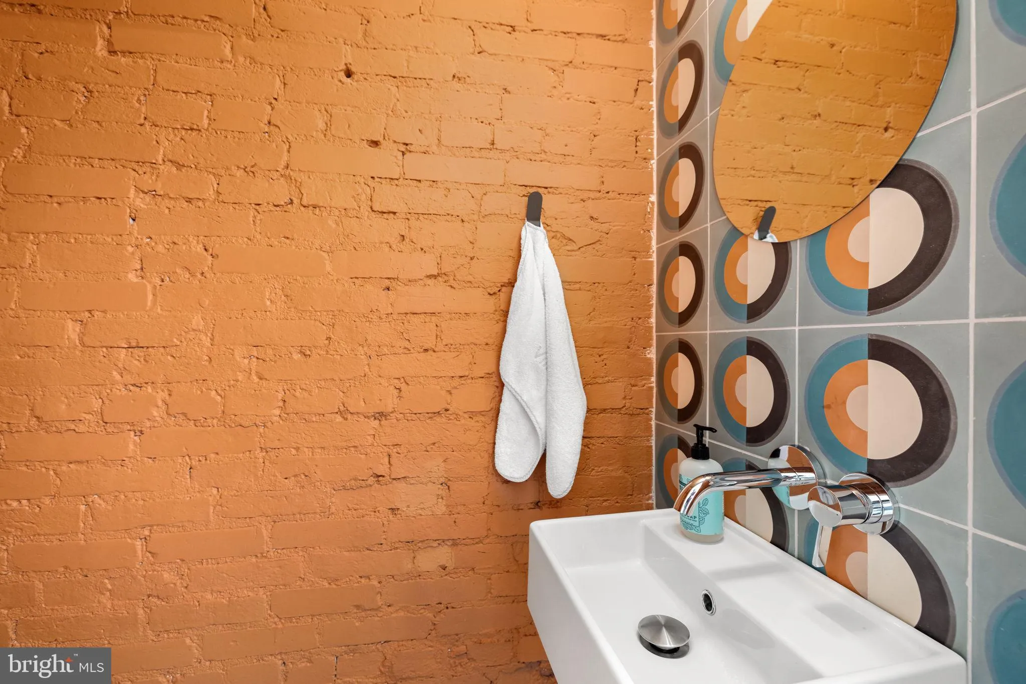 Additional image 32 of 619 10th Street NE, Washington, DC 20002