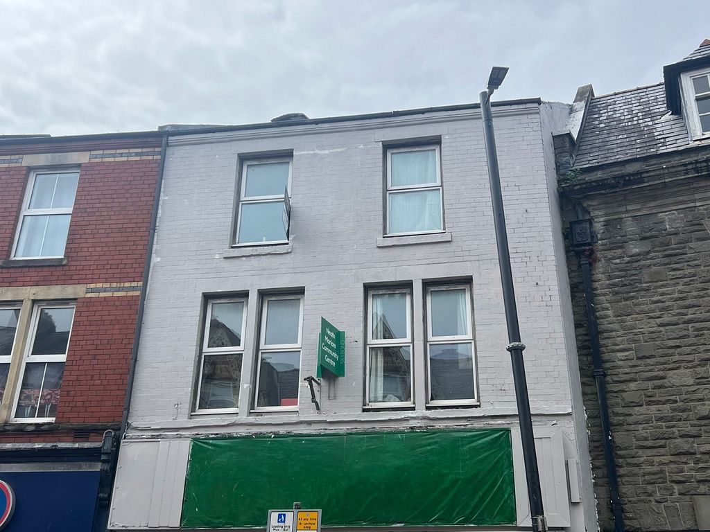 Additional image 9 of 2 bed flat for saleWindsor Road, Neath, Neath Port Talbot. SA11