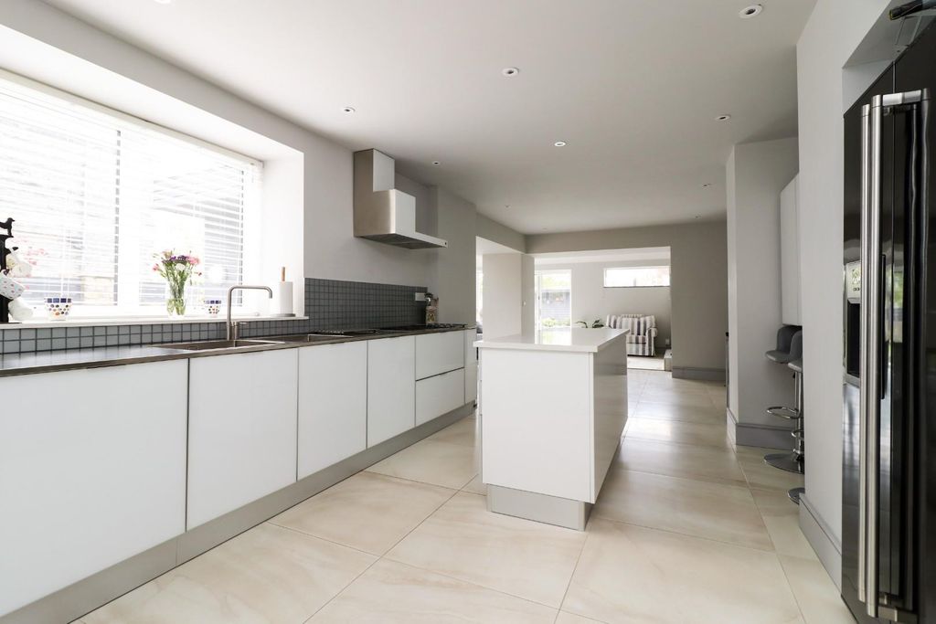 Additional image 6 of 5 bed semi-detached house for salePlymouth Road, Penarth CF64