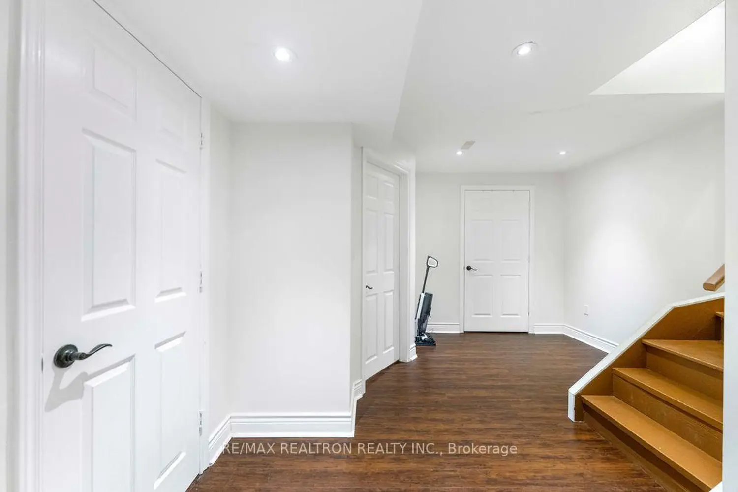 Additional image 18 of 2334 Bur Oak Avenue