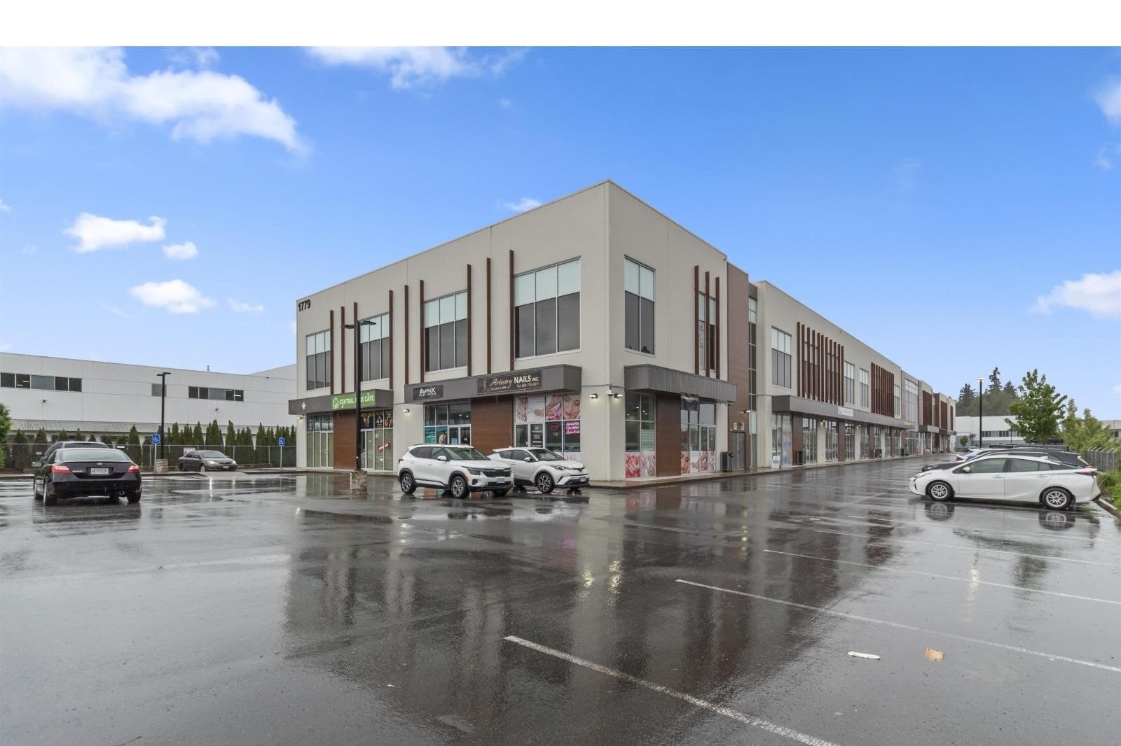 Additional image 7 of 220-1779 Clearbrook Road, Abbotsford, BC, V2T5X5