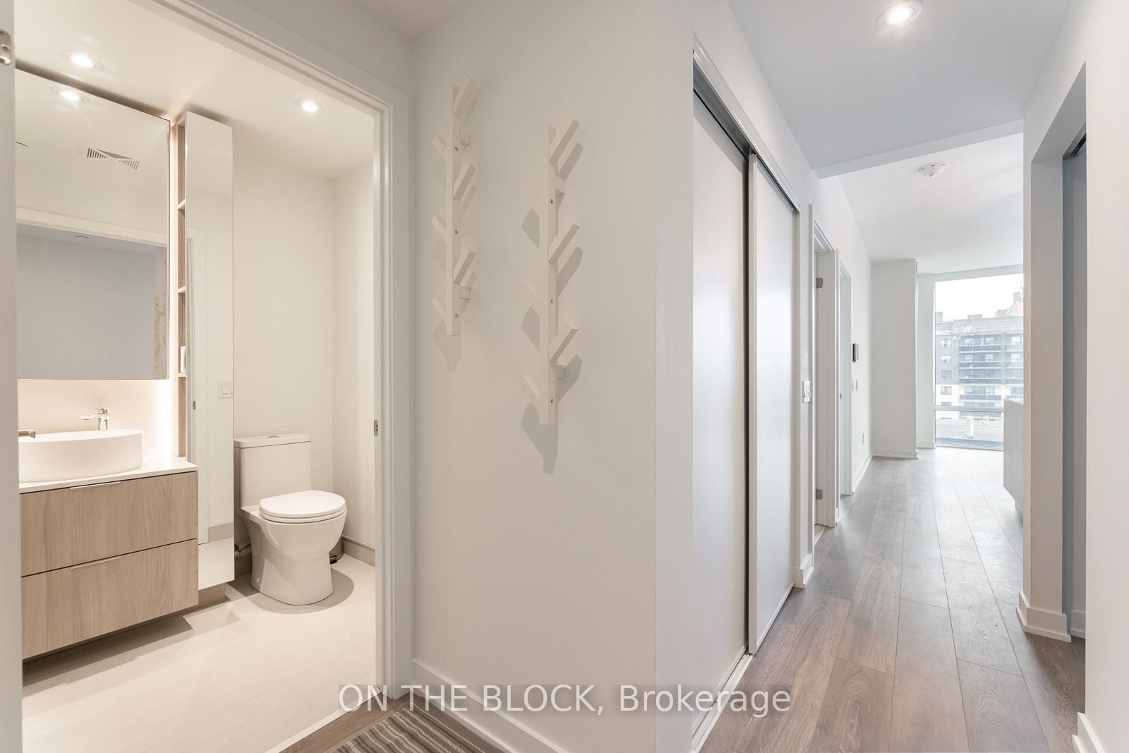 416-28 Ann Street, Mississauga, ON, L5G 0E1