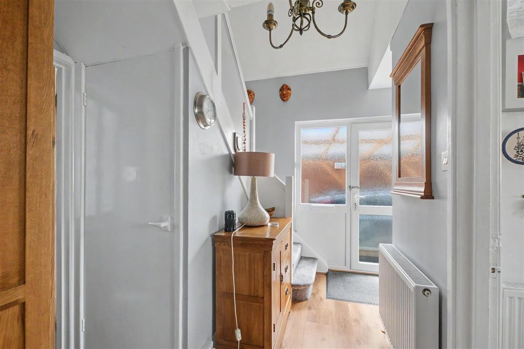 Additional image 5 of 3 bed detached house for saleGreenland Crescent, Beeston, Nottingham NG9