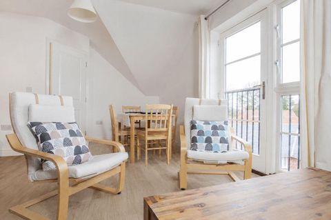 Maple Street, Fitzrovia, London W1T