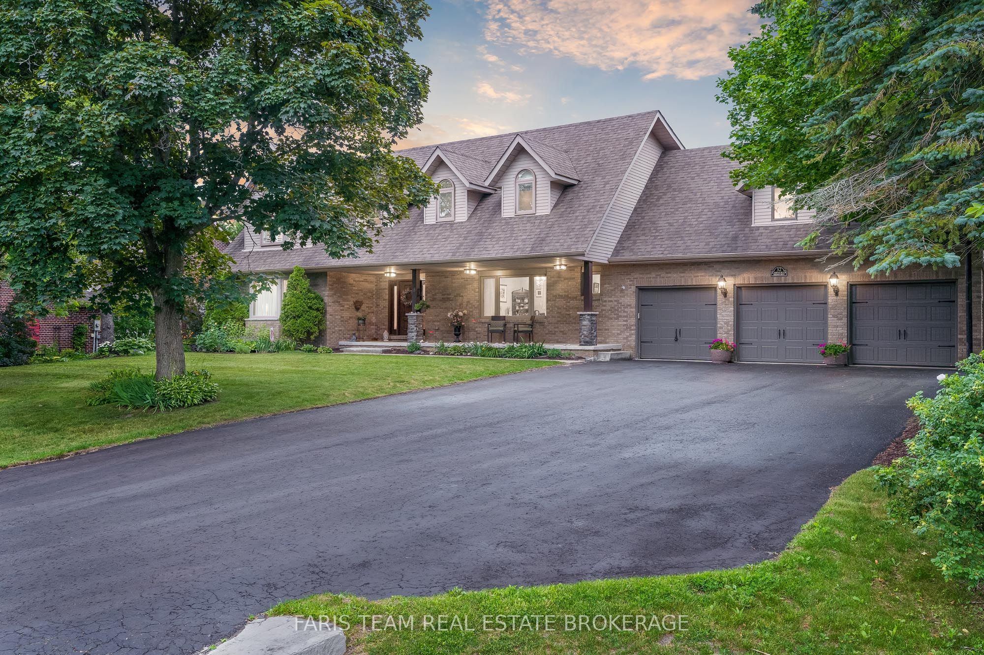 32 Cairns Boulevard, Springwater, ON, L9X 0N8