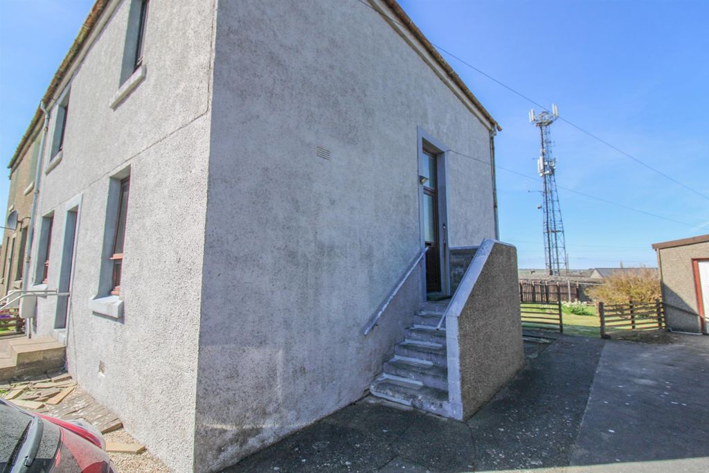 Additional image 3 of 2 bed flat for sale11 Oldwick Road, Wick KW1