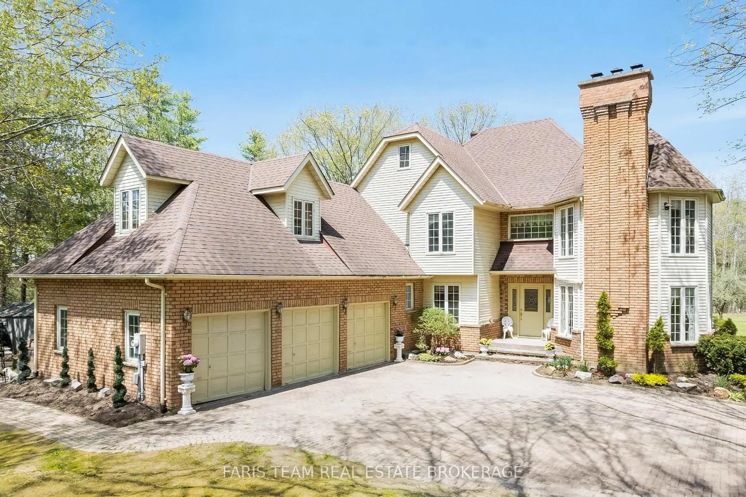 4 Mills Circle photo 2