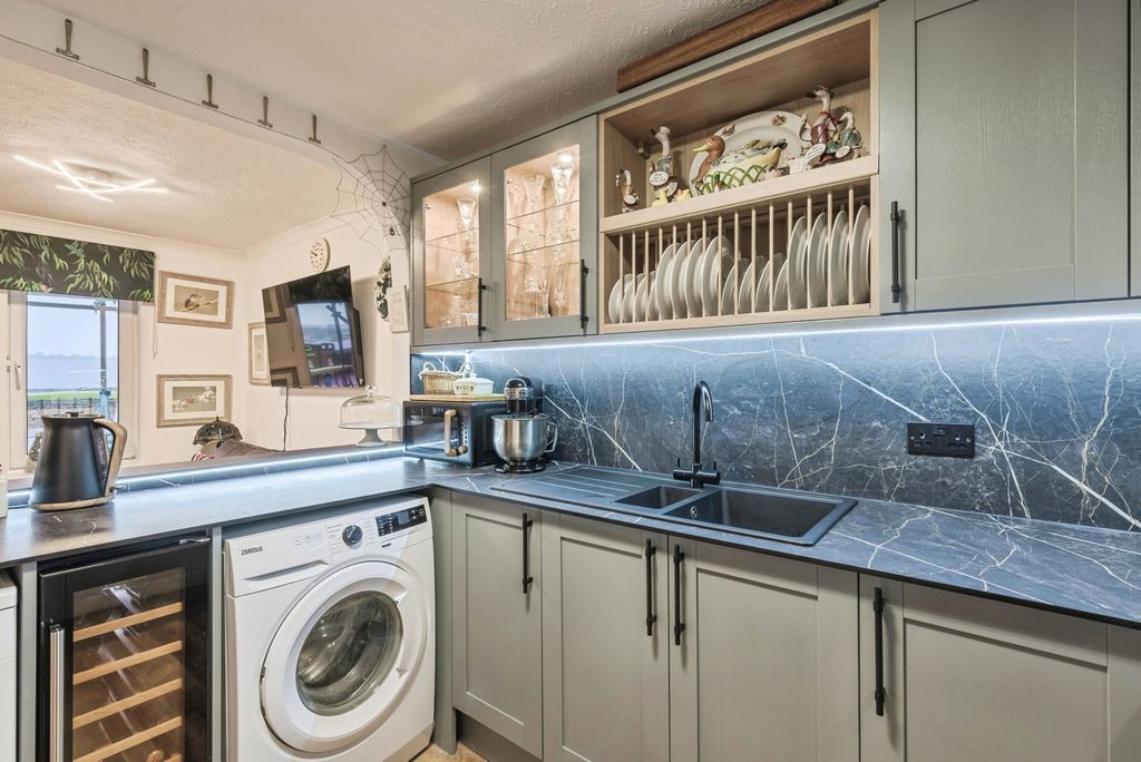 Additional image 19 of 2 bed flat for saleGrand Parade, Plymouth, Devon PL1