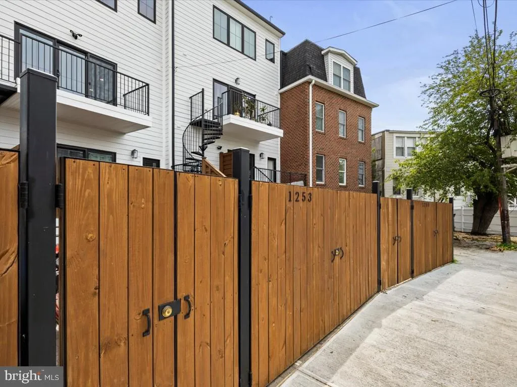 Additional image 28 of 1253 Holbrook Terrace NE Unit B, Washington, DC 20002