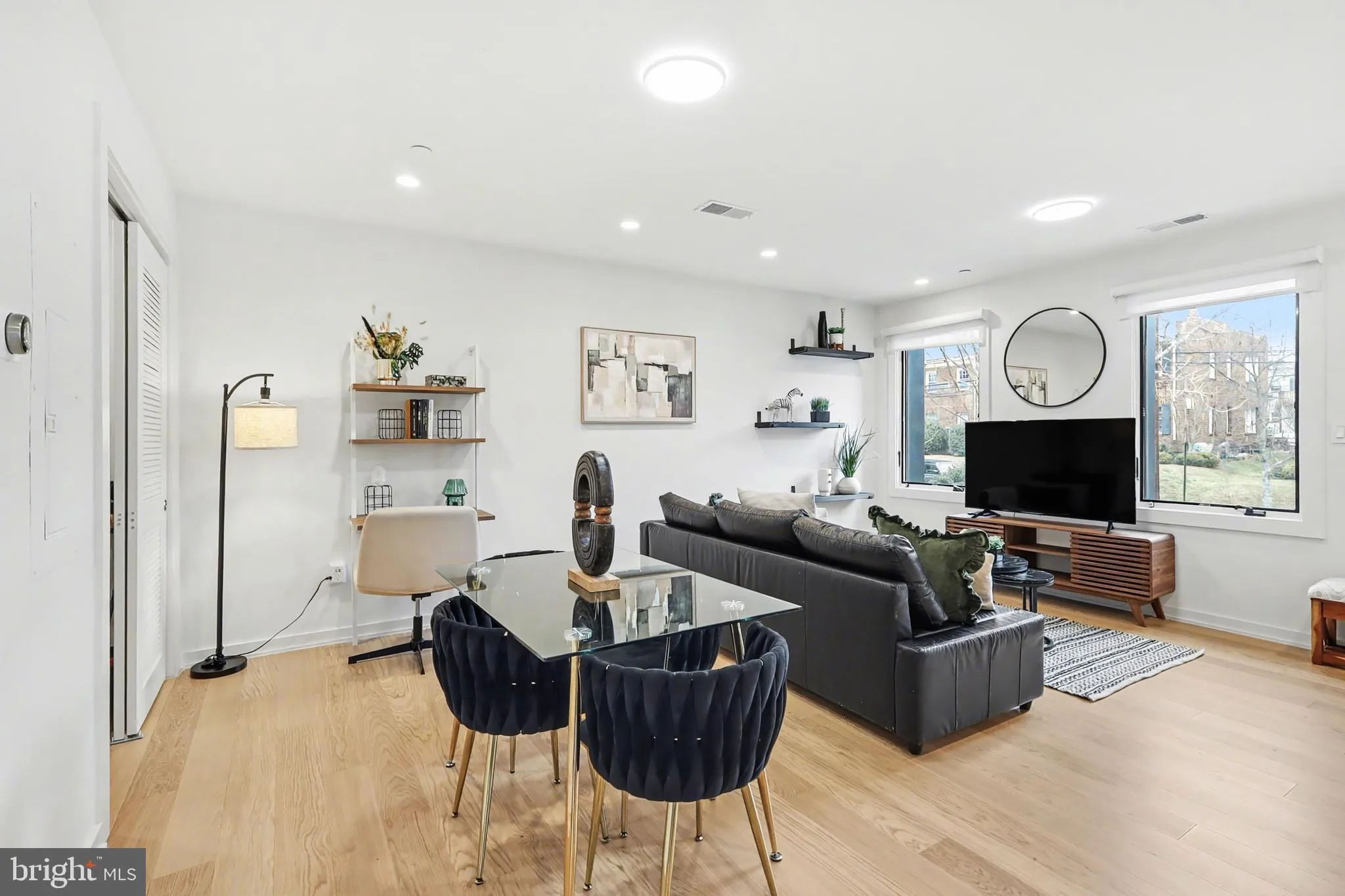 Additional image 34 of 2216 40th Place NW Unit 4, Washington, DC 20007