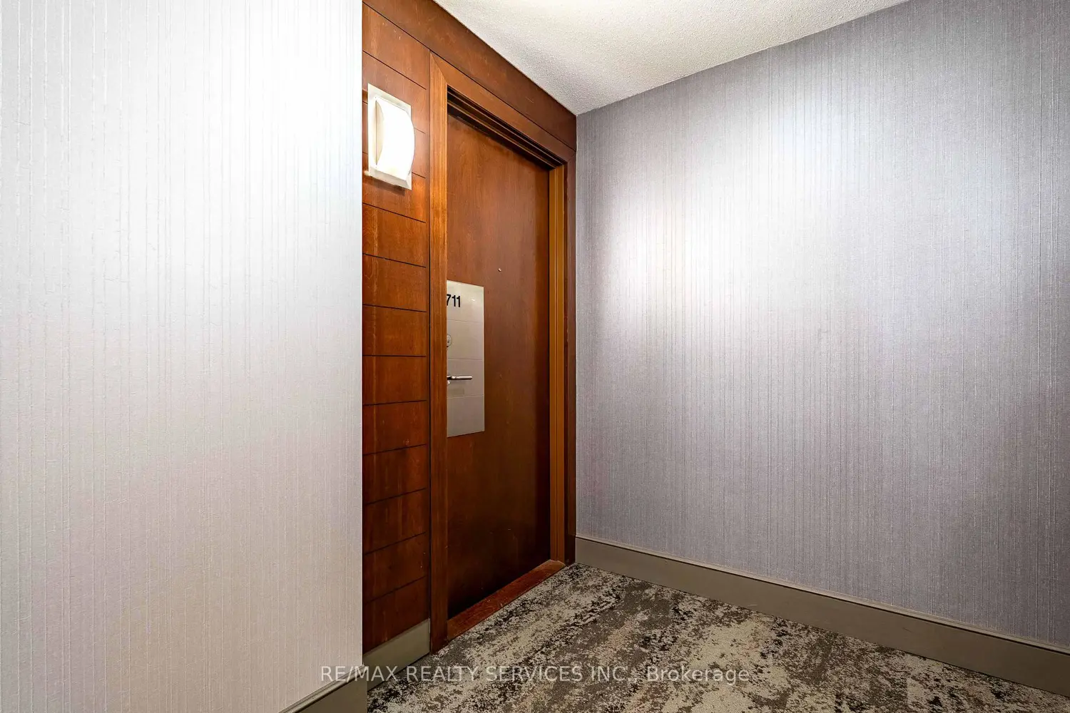 Additional image 5 of 310 Burnhamthorpe Road 1711