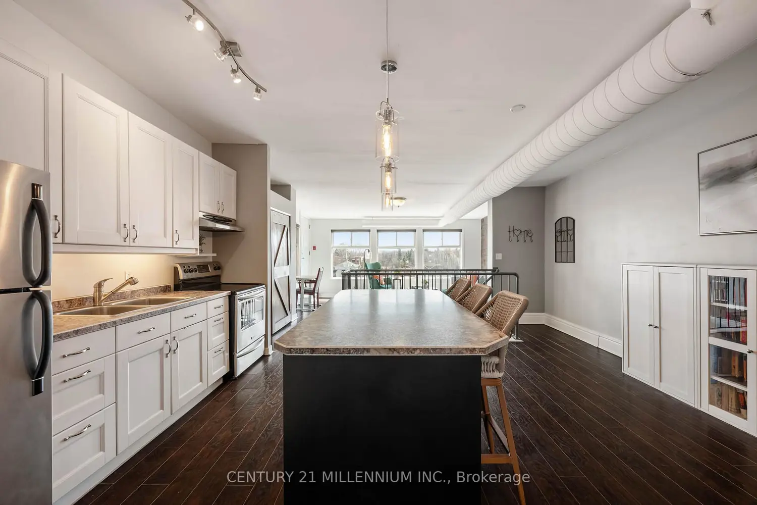 Additional image 3 of 166 Broadway Avenue 5