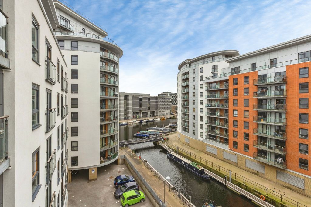 Additional image 16 of 2 bed flat for saleArmouries Way, Leeds LS10