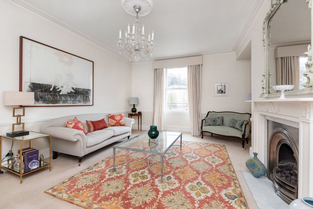 Additional image 4 of 2 bed flat for saleCavendish Place, Bath BA1
