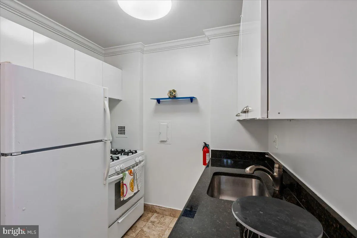 Additional image 28 of 922 24th Street NW Unit 415, Washington, DC 20037