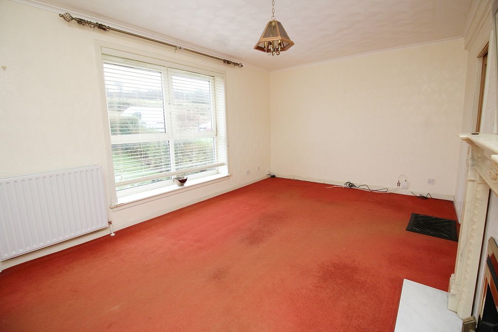 Additional image 2 of 3 bed flat for saleNorthfield Road, Bonhill, Alexandria G83