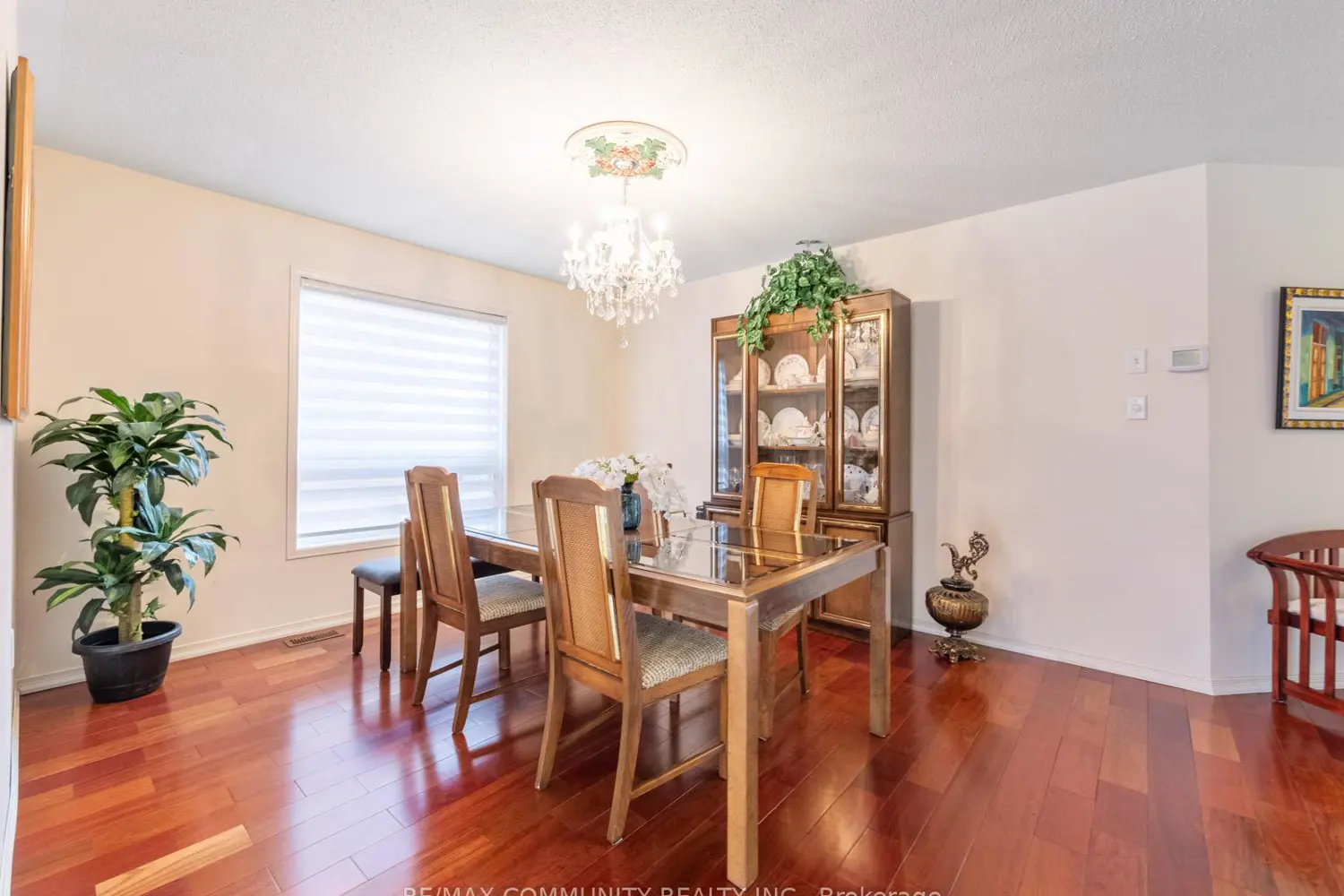 Additional image 4 of 54 Morland Crescent