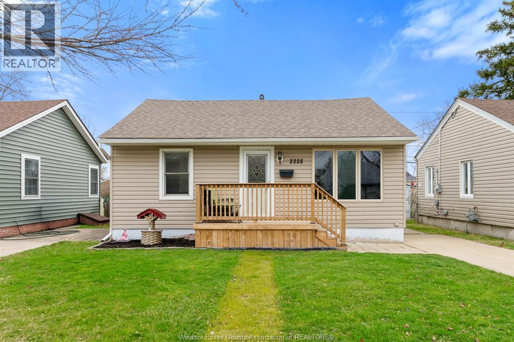 2228 Elsmere Avenue, Windsor, ON, N8W2C6