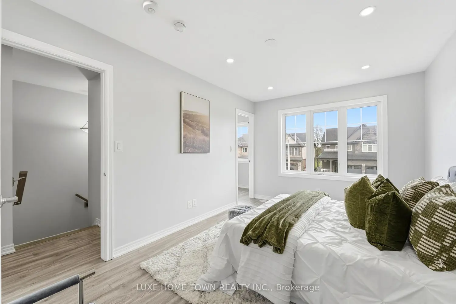 Additional image 14 of 100 Monarch Street