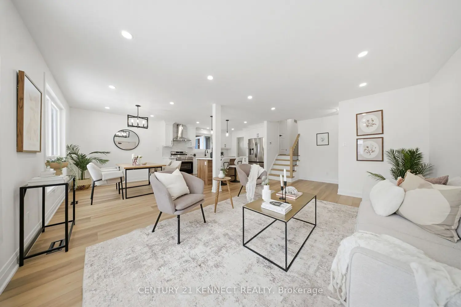2121 Baynham Court