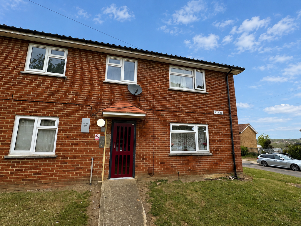 2 bed flat for saleSwale Drive, Northampton NN5