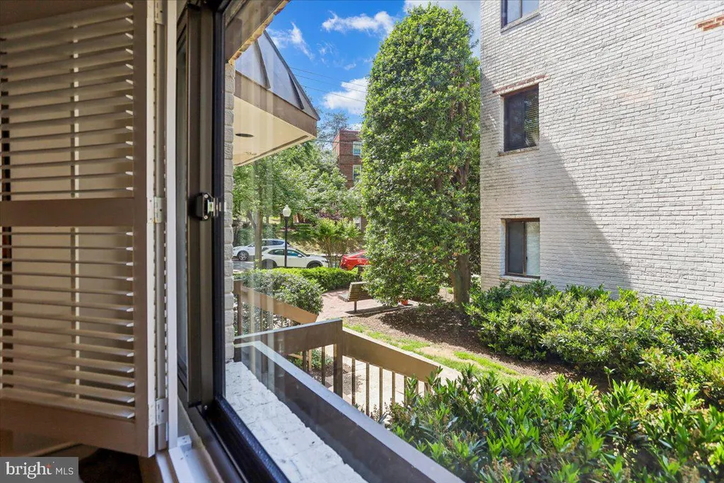 Additional image 16 of 3817 Davis Place NW Unit 1, Washington, DC 20007