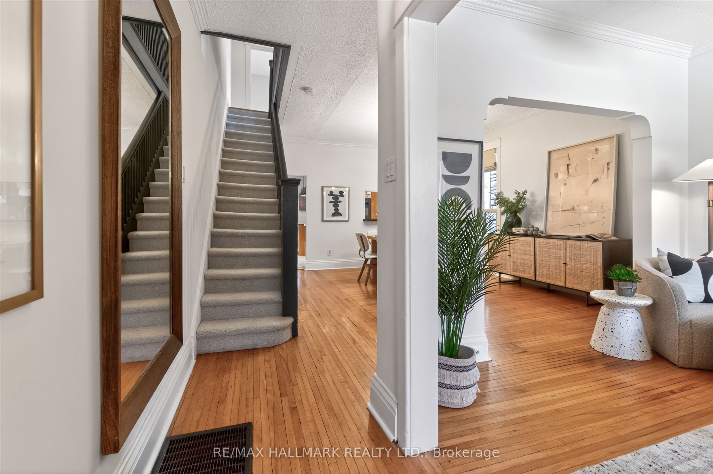 Additional image 3 of 687 Durie Street, Toronto, ON, M6S 3H4