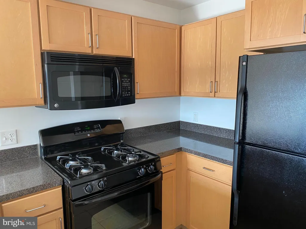 Additional image 6 of 800 4th Street SW Unit S621, Washington, DC 20024