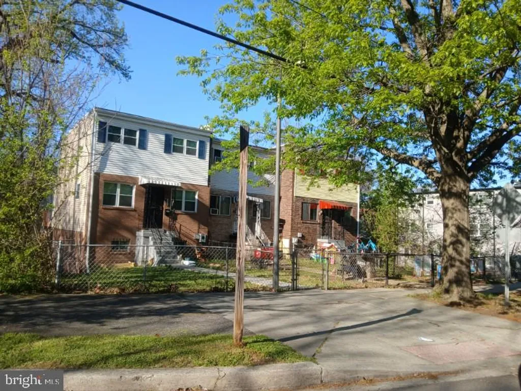 5814 Clay Street NE, Washington, DC 20019