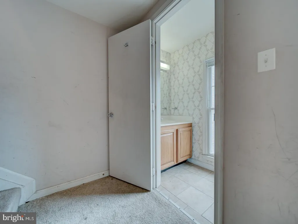 Additional image 14 of 881-A Barnaby Street SE, Washington, DC 20032