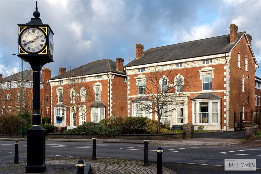 2 bed flat for saleWarwick Road, Solihull B92