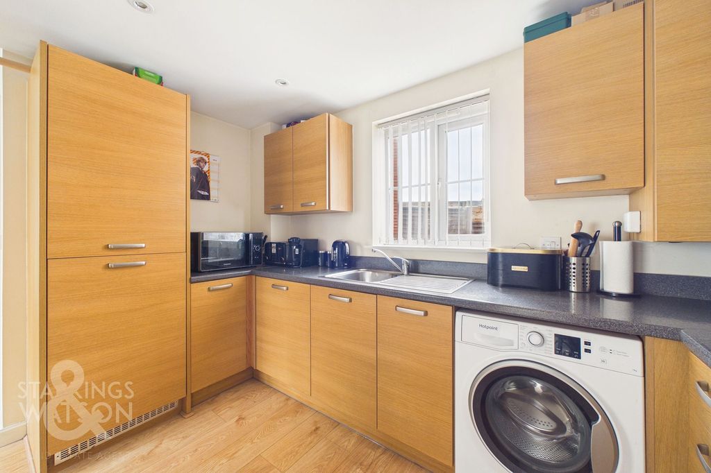 Additional image 7 of 2 bed flat for saleFairway, Queens Hills, Norwich NR8
