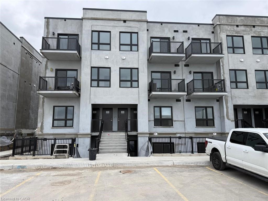 Q2-25 Palace Street, Kitchener, ON, N2E 0L2