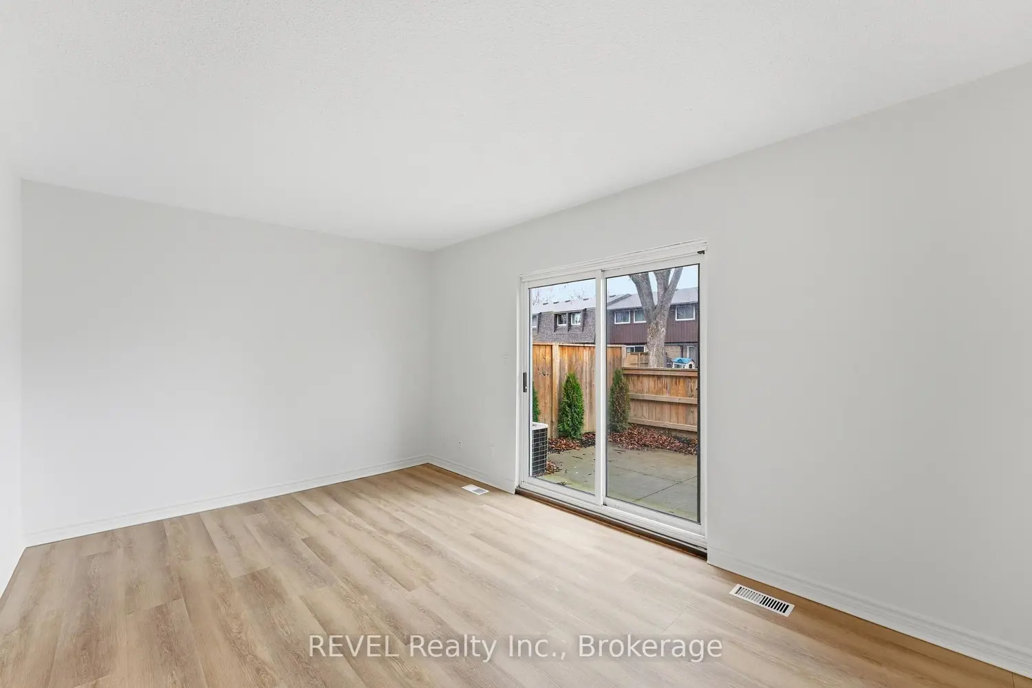Additional image 7 of 151 Linwell Road 15