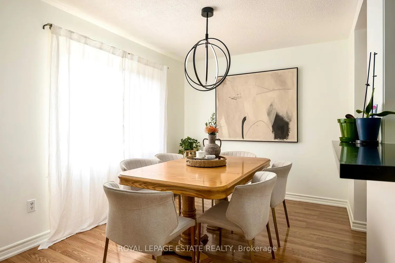 270 Timberbank Boulevard 78 photo 4