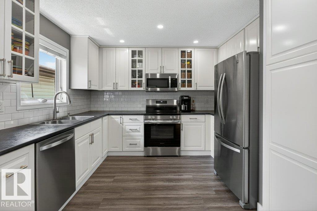 Additional image 4 of 18007 99a Avenue NW, Edmonton, AB, T5T4B9