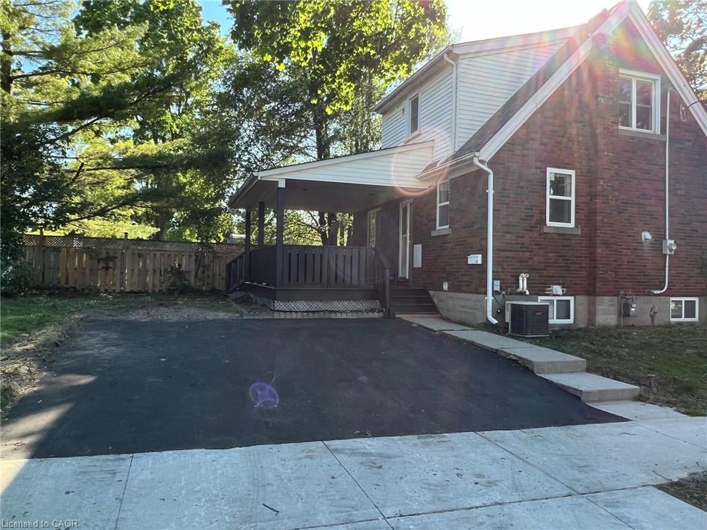 115 Highland Rd W Road, Kitchener, ON, N2M 3B9