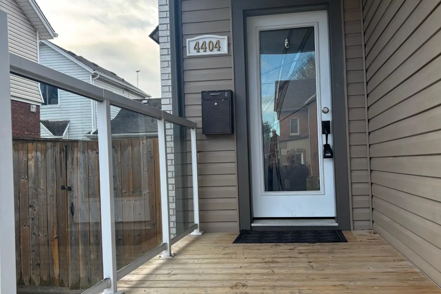 Additional image 3 of 4404 Morrison Street