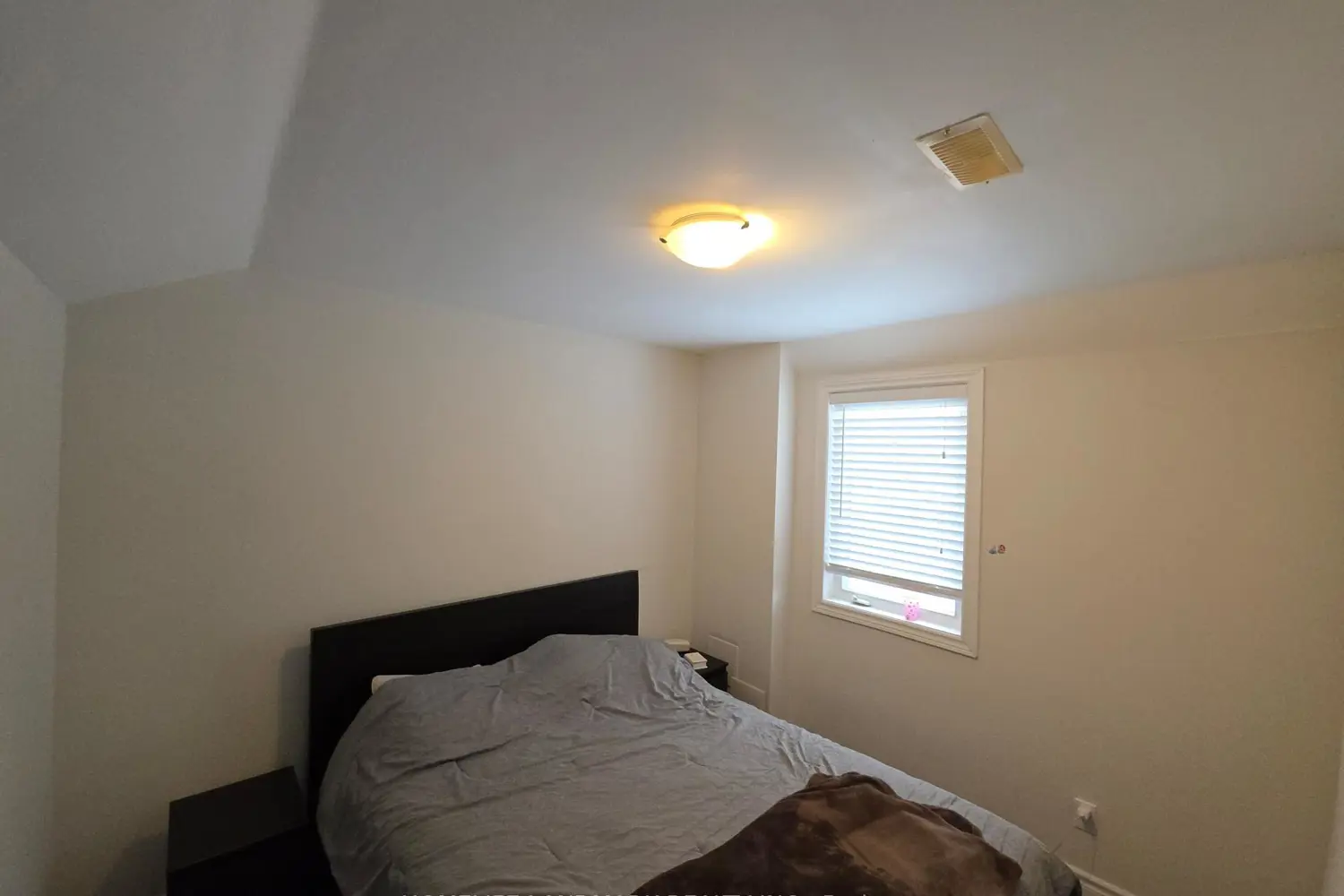 Additional image 17 of 41 Mansard Drive