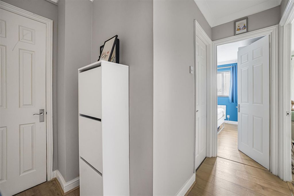 Additional image 9 of 1 bed flat for saleShaftesbury Court, Ludlow Road, Maidenhead SL6