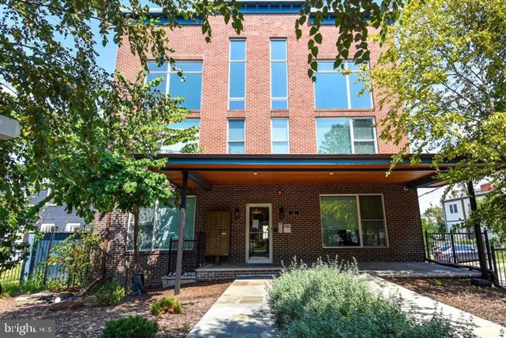 Additional image 18 of 37 Missouri Avenue NW Unit 2, Washington, DC 20011