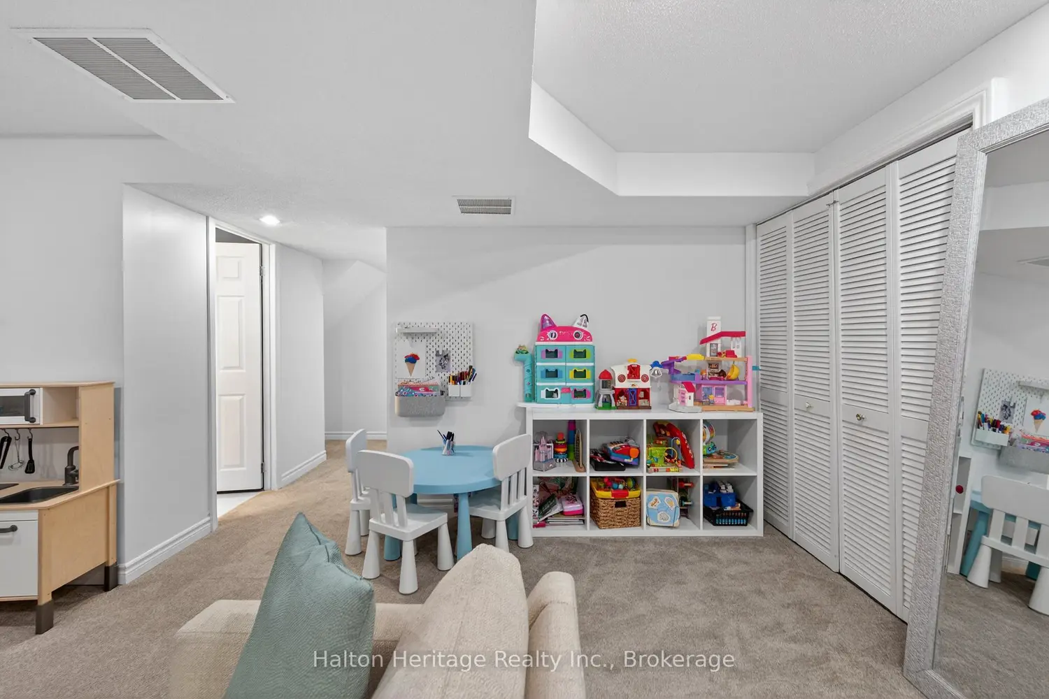 Additional image 14 of 122 Hollybush Drive