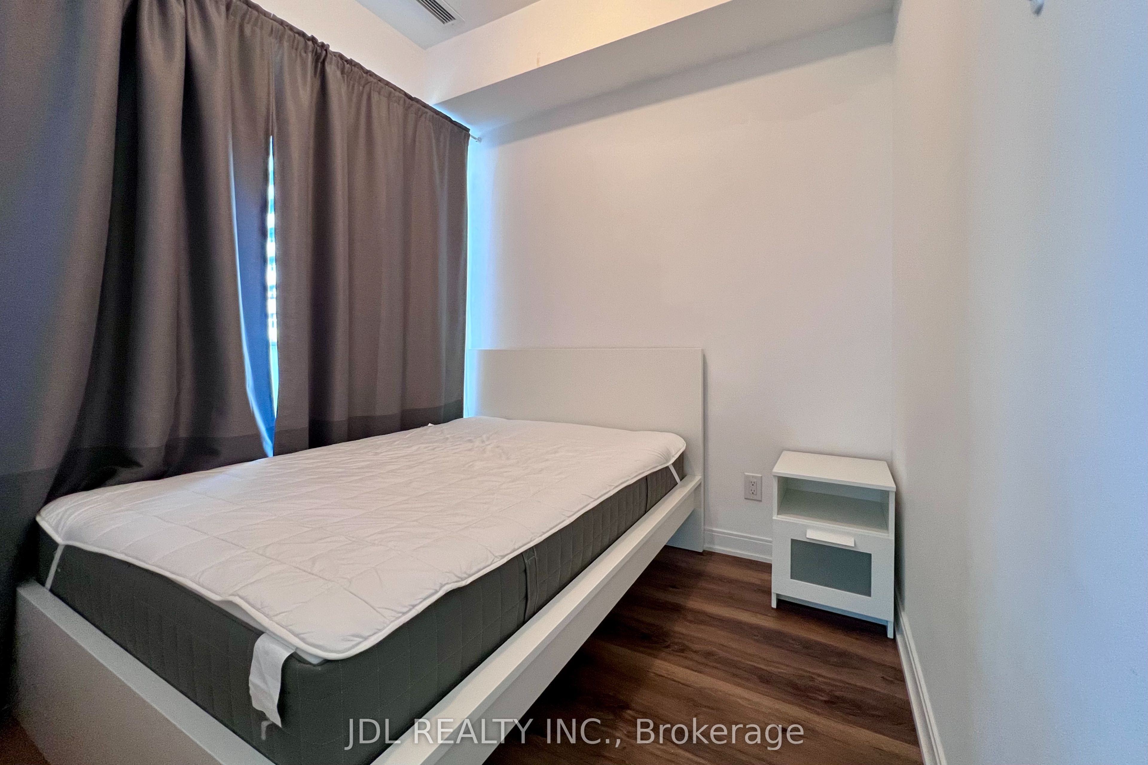 Additional image 3 of 2803-42 Charles Street E, Toronto, ON, M4Y 1N3